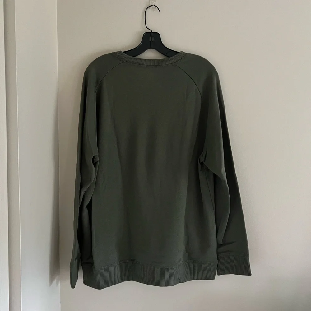 Men’s My Pillow Army Green Sweatshirt. Size: XL MSRP: $56 - Picture 7 of 7